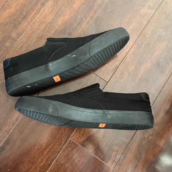 Lugz Men's Black Clipper Slip-On Sneaker Size 10 - Picture 7 of 9